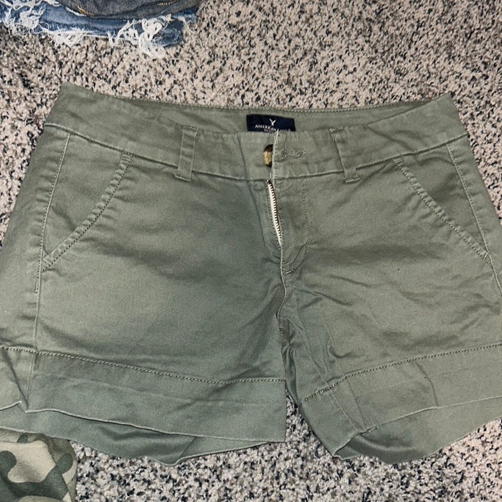AE Midi Shorts Size 2
